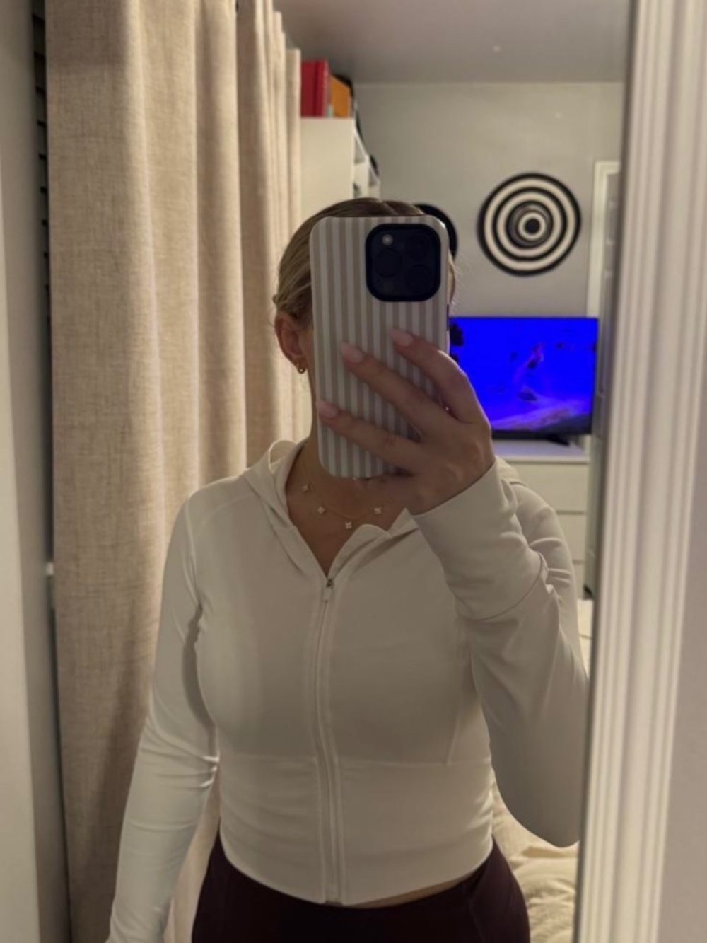 White zip up ja ket